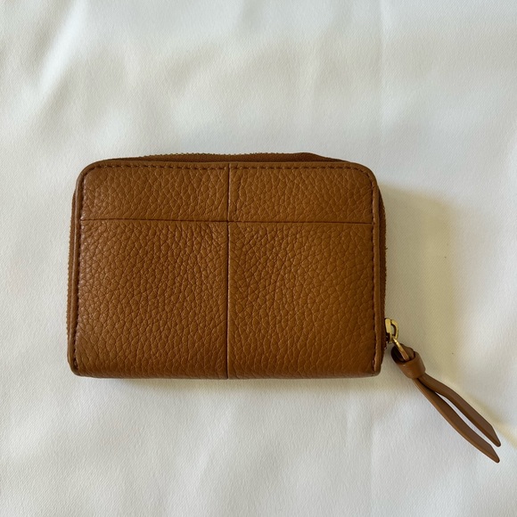 New! Never Used Tory Burch Wallet - Picture 3 of 4